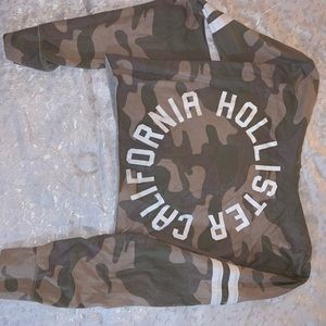 camo cropped hollister hoodie
